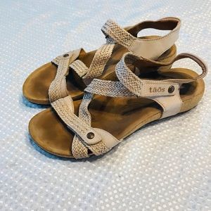 Taos sandals